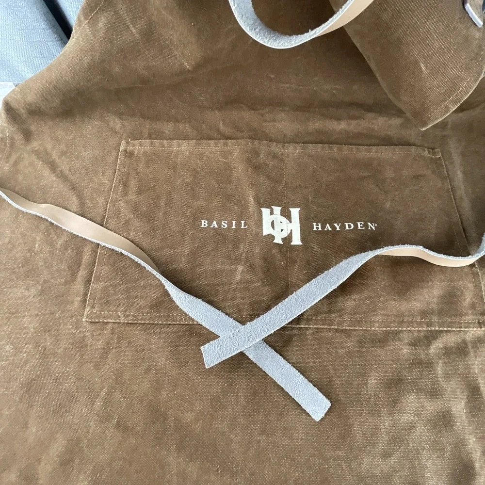 Basil Hayden Bourbon Canvas & Leather Apron BBQ Barmaster Drink Smart Rare New